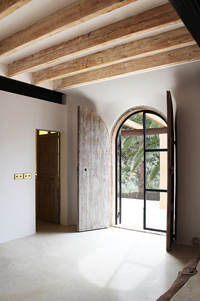Majorcan house with arched door